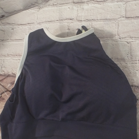 New Balance High Neck Caged Back Sports Bra L - Picture 6 of 8